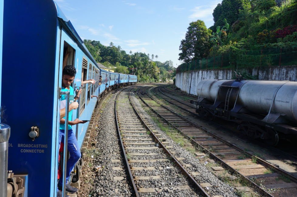 train from kandy to ella